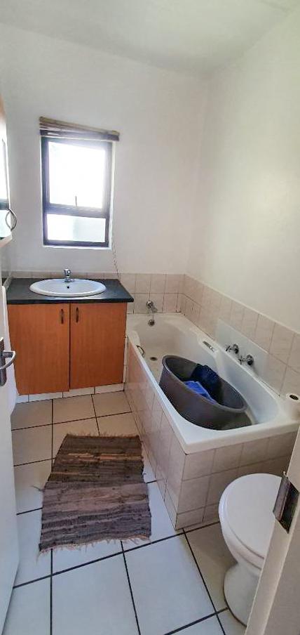 2 Bedroom Property for Sale in Fourways Gauteng