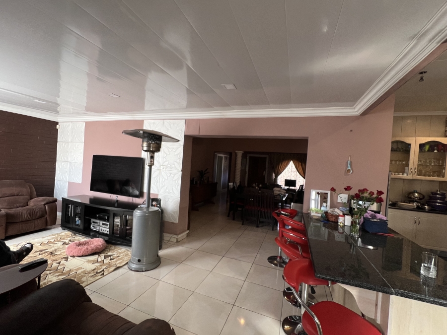 3 Bedroom Property for Sale in Discovery Gauteng