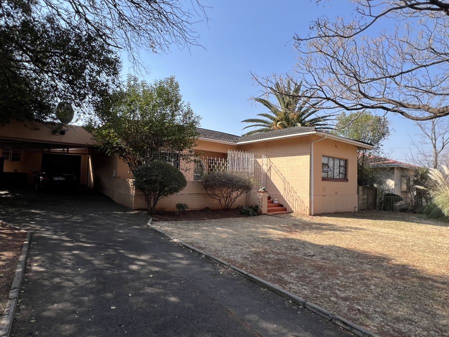 3 Bedroom Property for Sale in Discovery Gauteng