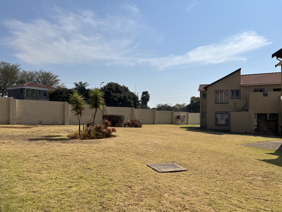 2 Bedroom Property for Sale in North Riding Gauteng