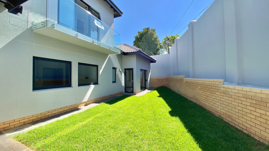 3 Bedroom Property for Sale in Bryanston Gauteng