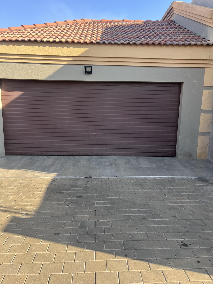 To Let 3 Bedroom Property for Rent in Leondale Gauteng