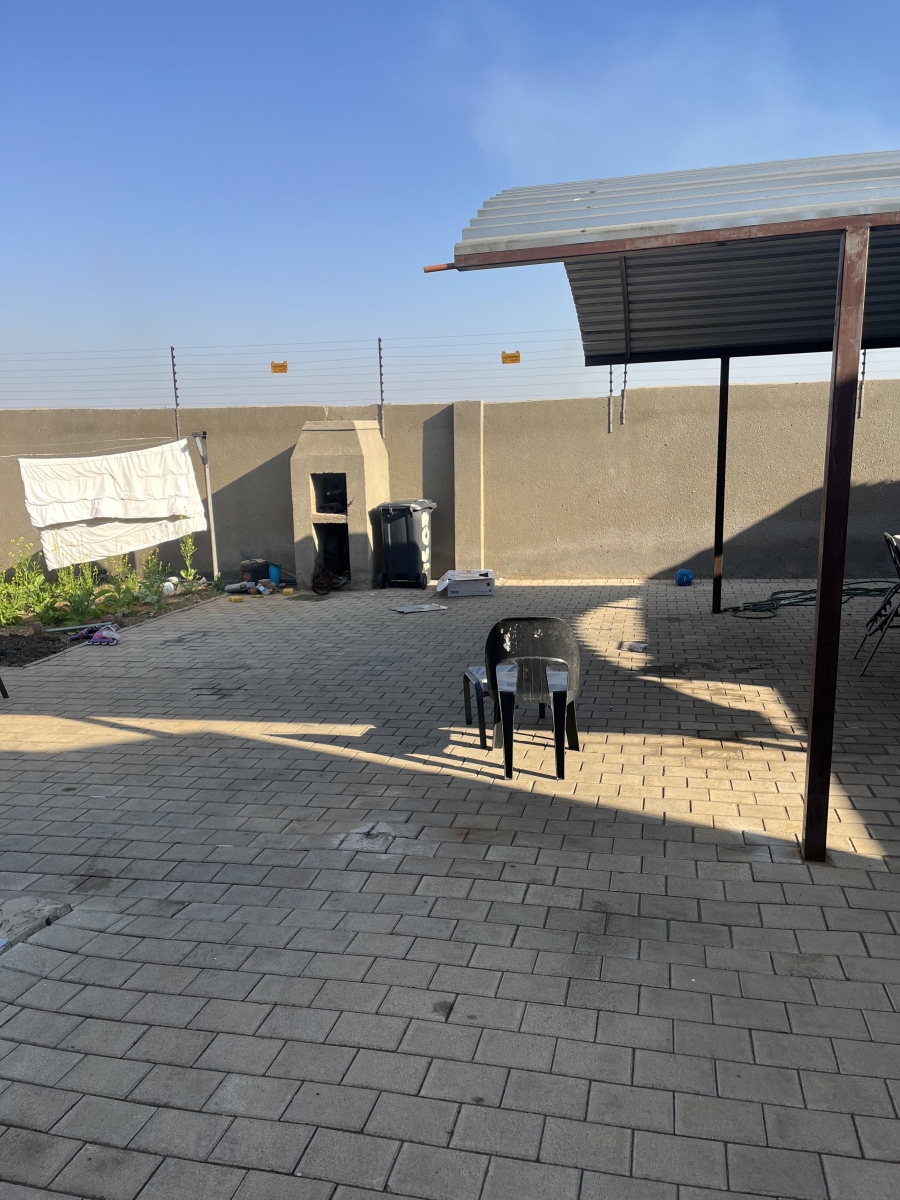 To Let 3 Bedroom Property for Rent in Leondale Gauteng