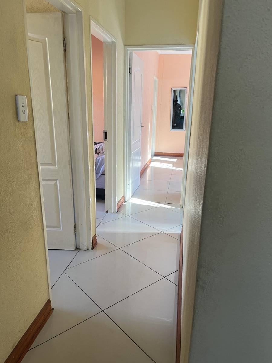 To Let 3 Bedroom Property for Rent in Leondale Gauteng