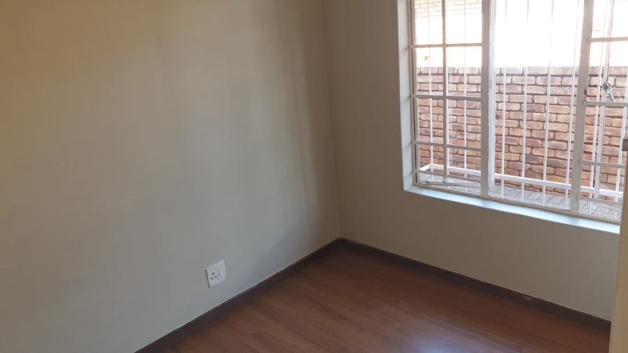 3 Bedroom Property for Sale in Hesteapark Gauteng