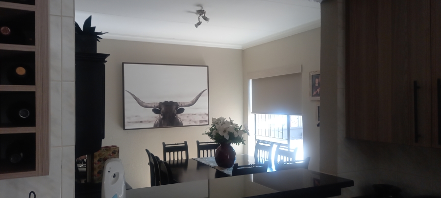 5 Bedroom Property for Sale in Kenleaf Gauteng