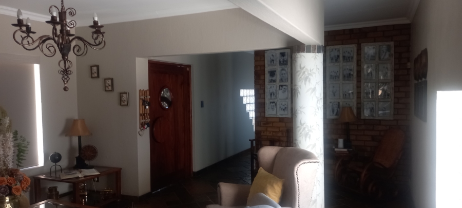 5 Bedroom Property for Sale in Kenleaf Gauteng