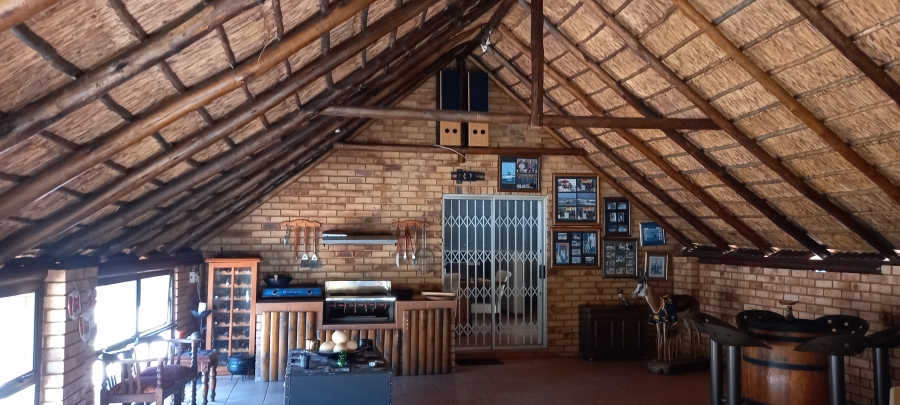 5 Bedroom Property for Sale in Kenleaf Gauteng