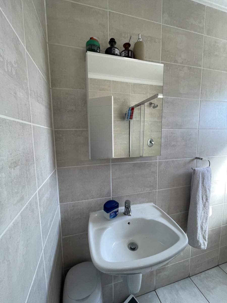 2 Bedroom Property for Sale in Linbro Park Gauteng