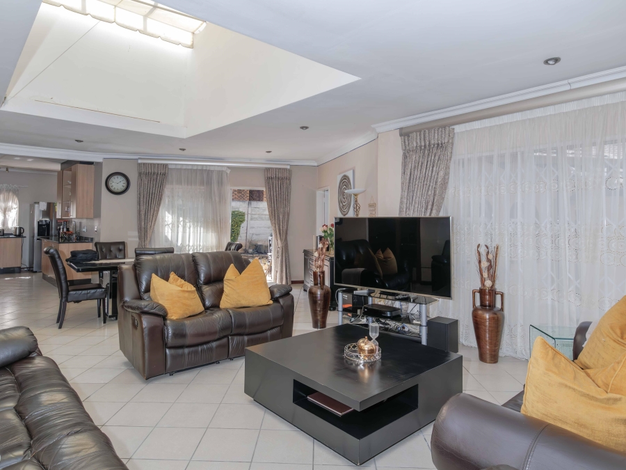 3 Bedroom Property for Sale in Marais Steyn Park Gauteng