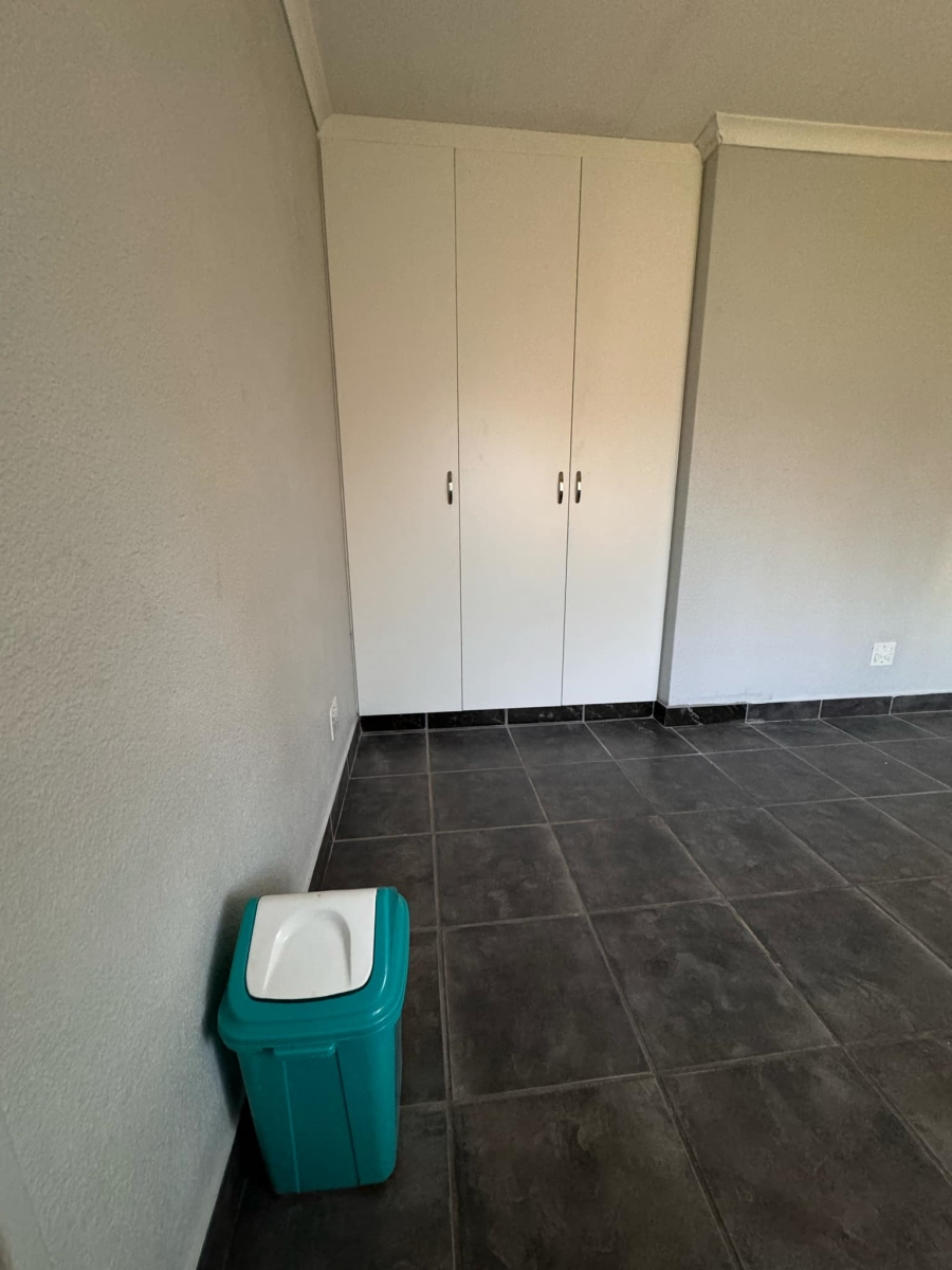 To Let 1 Bedroom Property for Rent in Isandovale Gauteng