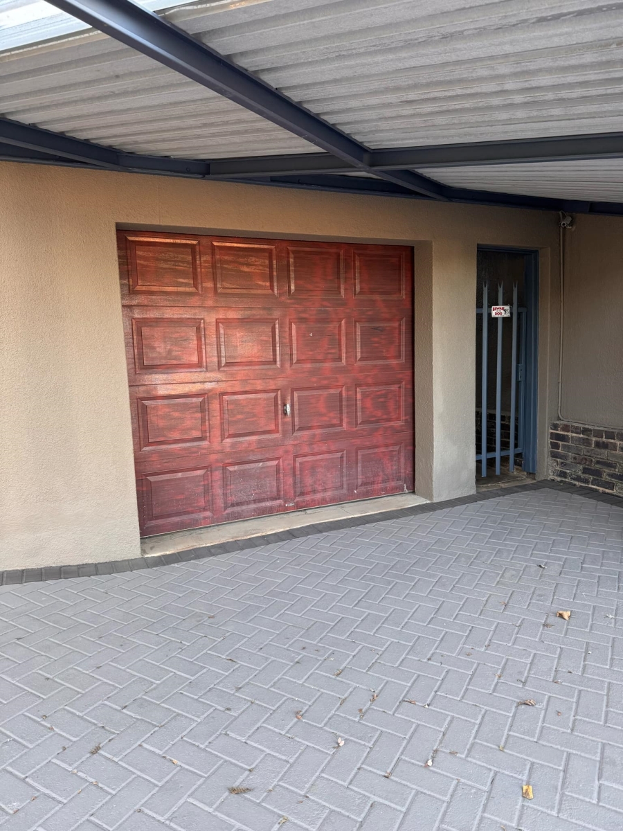 To Let 1 Bedroom Property for Rent in Isandovale Gauteng