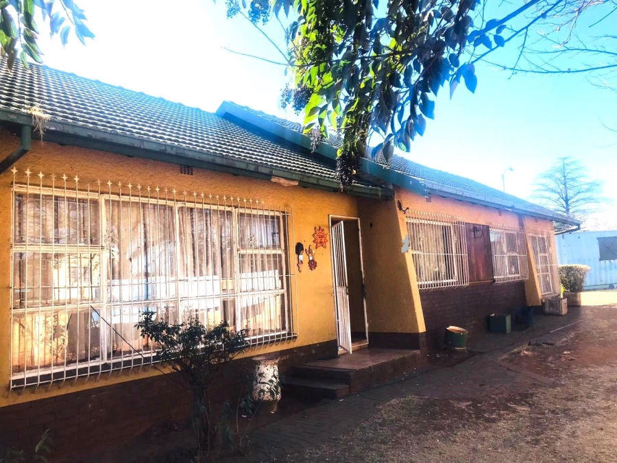 3 Bedroom Property for Sale in Roodekop Gauteng