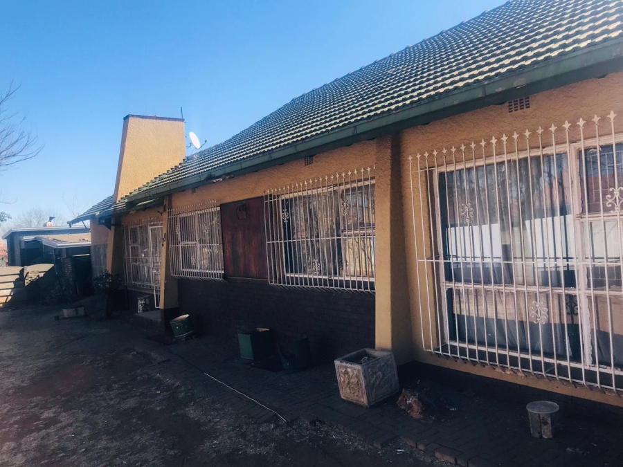 3 Bedroom Property for Sale in Roodekop Gauteng