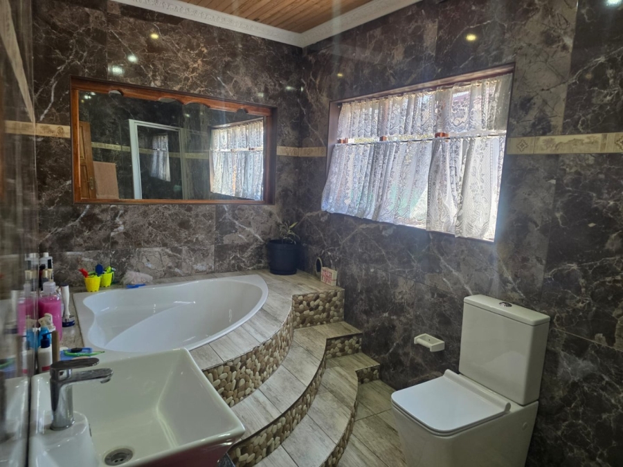 4 Bedroom Property for Sale in Bougainvillea Estate Gauteng