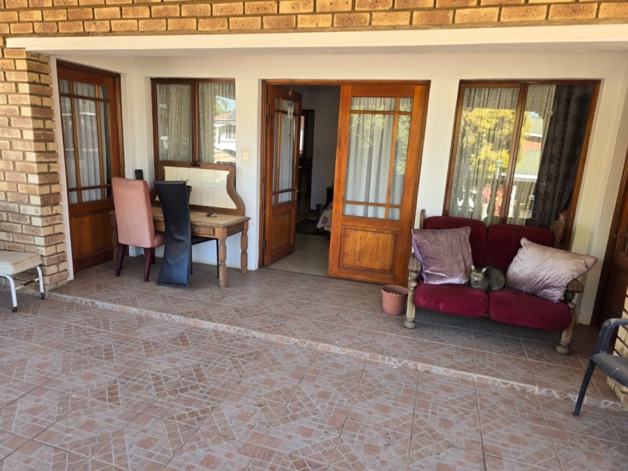 4 Bedroom Property for Sale in Bougainvillea Estate Gauteng