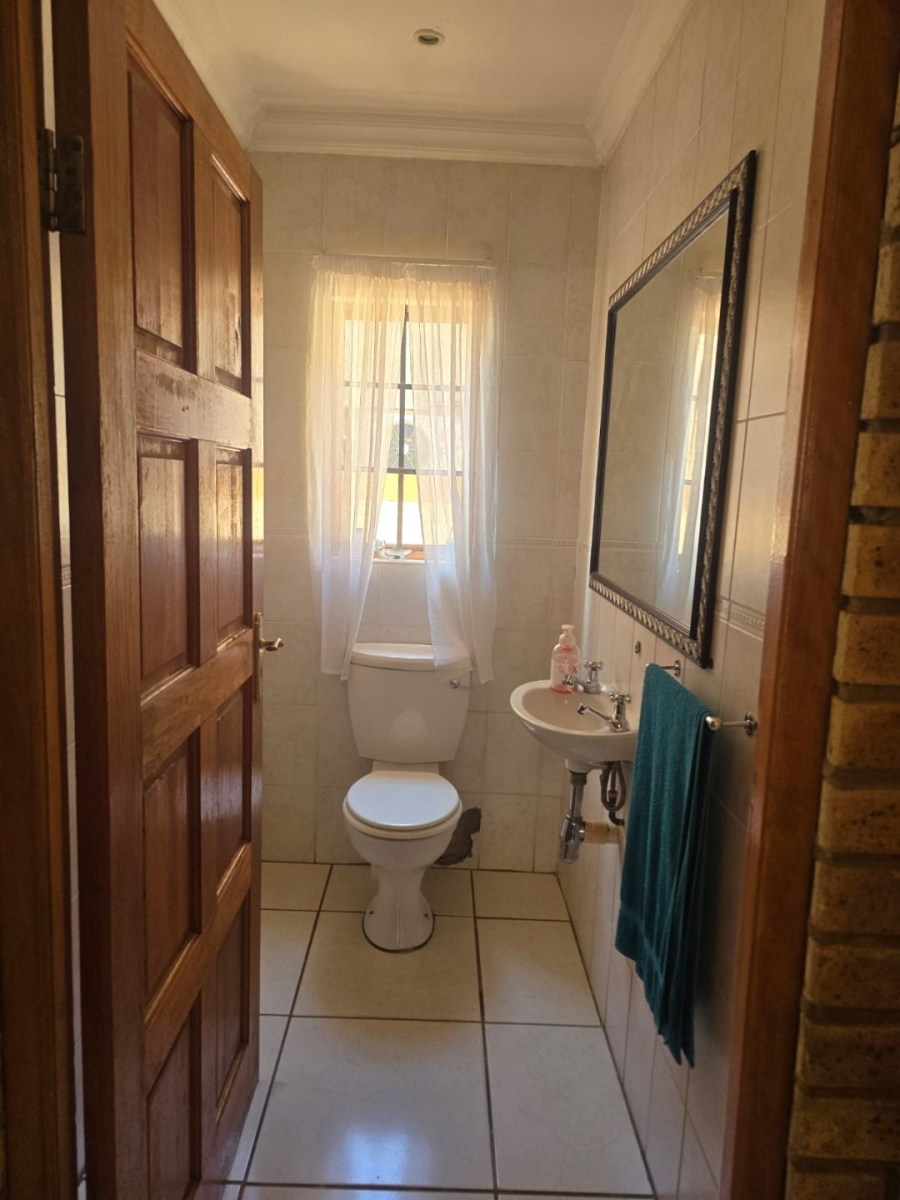 4 Bedroom Property for Sale in Bougainvillea Estate Gauteng