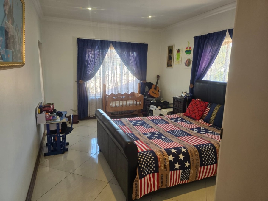 4 Bedroom Property for Sale in Bougainvillea Estate Gauteng