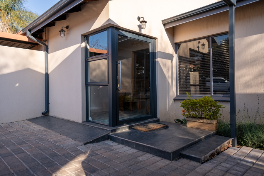 3 Bedroom Property for Sale in Garsfontein Gauteng