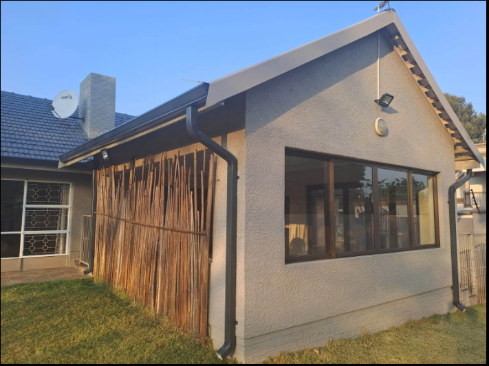 To Let 5 Bedroom Property for Rent in Fairland Gauteng