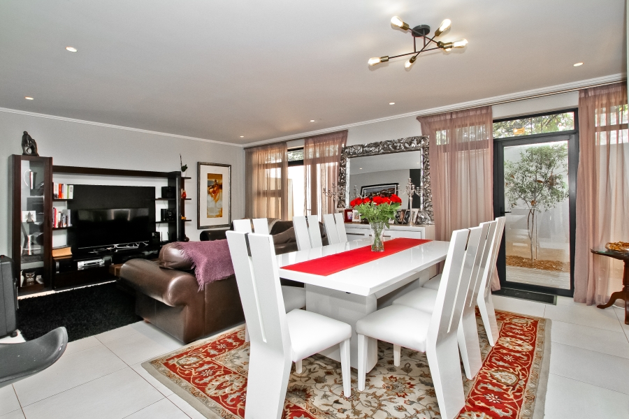 4 Bedroom Property for Sale in Bryanston Gauteng