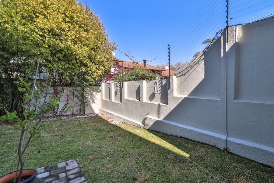 2 Bedroom Property for Sale in Rivonia Gauteng