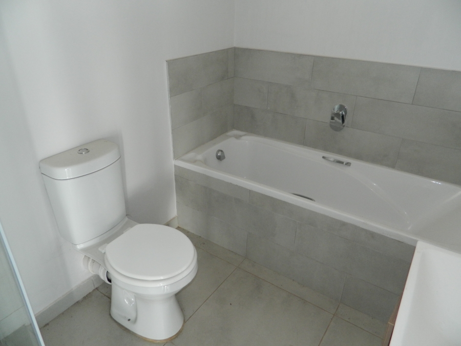 To Let 1 Bedroom Property for Rent in Lombardy Estate Gauteng