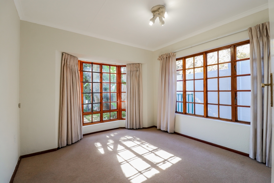 To Let 4 Bedroom Property for Rent in Bryanston Gauteng