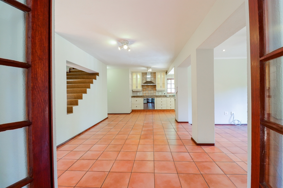 To Let 4 Bedroom Property for Rent in Bryanston Gauteng