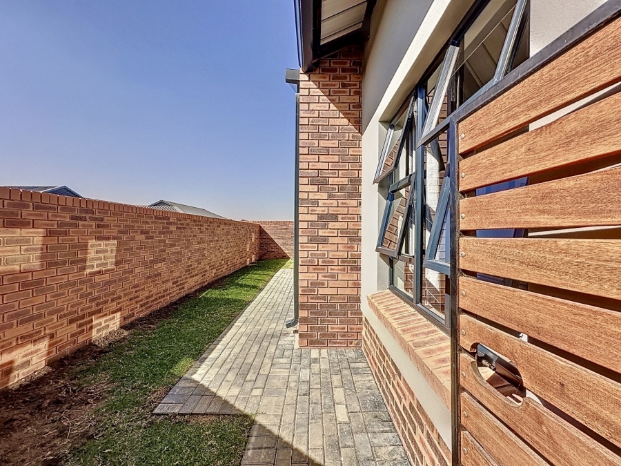 3 Bedroom Property for Sale in Six Fountains Residential Estate Gauteng