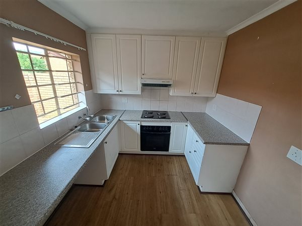 To Let 2 Bedroom Property for Rent in Magalieskruin Gauteng