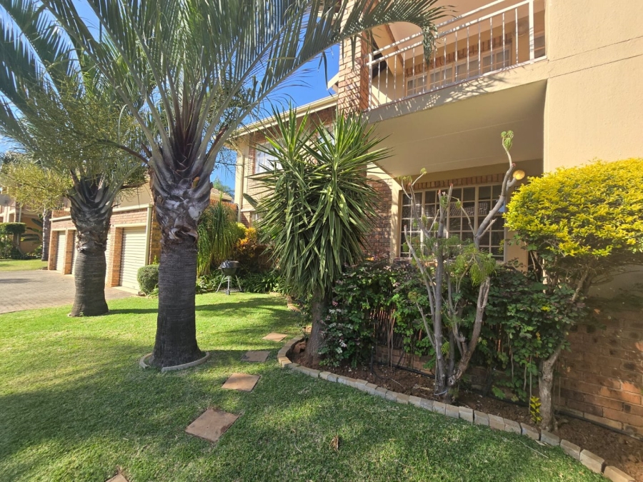 3 Bedroom Property for Sale in Magalieskruin Gauteng