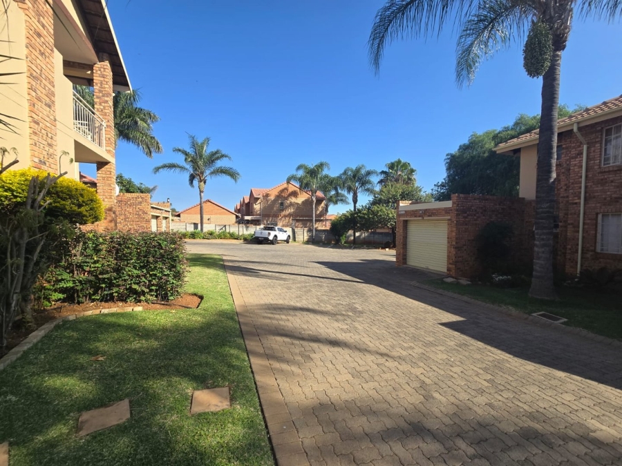 3 Bedroom Property for Sale in Magalieskruin Gauteng