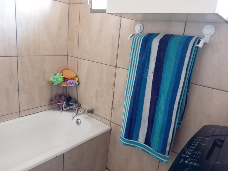 To Let 3 Bedroom Property for Rent in Dalpark Gauteng