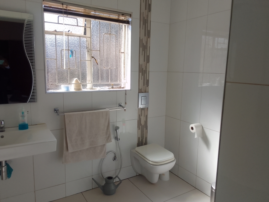 3 Bedroom Property for Sale in Lenasia Ext 8 Gauteng