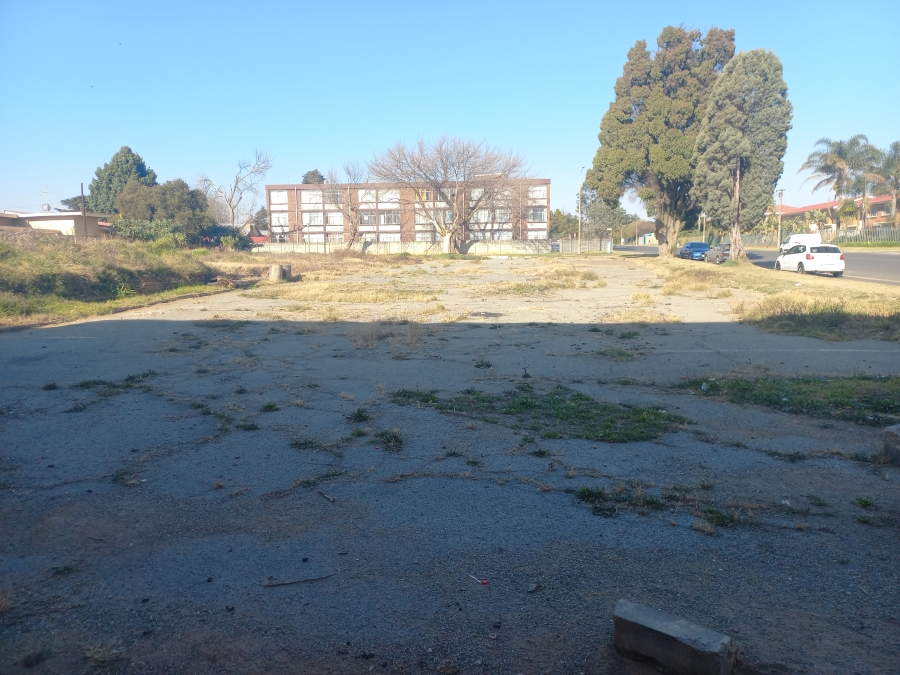 Commercial Property for Sale in Kempton Park Ext 4 Gauteng