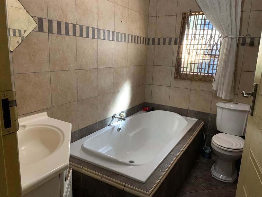 3 Bedroom Property for Sale in Vosloorus Ext 2 Gauteng