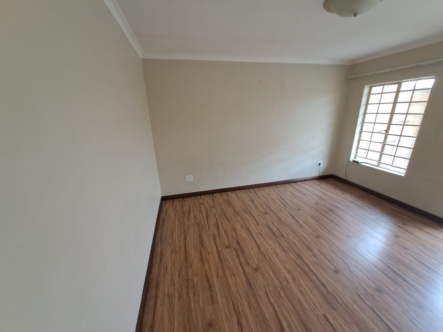 To Let 2 Bedroom Property for Rent in Magalieskruin Gauteng