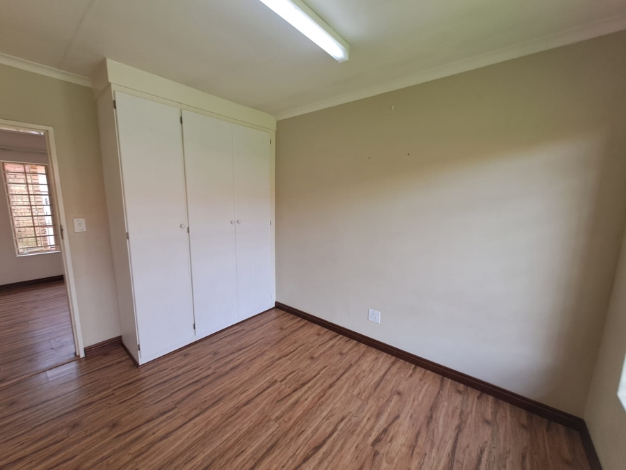 To Let 2 Bedroom Property for Rent in Magalieskruin Gauteng