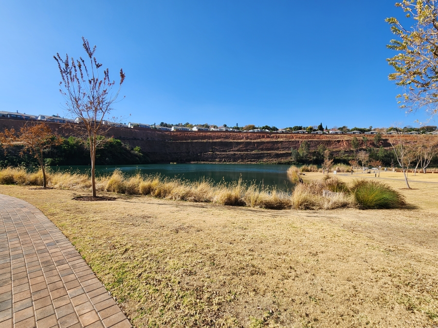 To Let 1 Bedroom Property for Rent in Waterkloof Ridge Gauteng