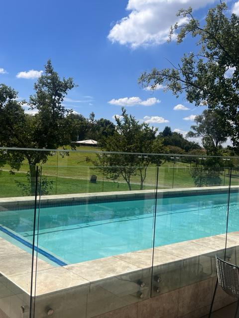 To Let 2 Bedroom Property for Rent in Sandown Gauteng