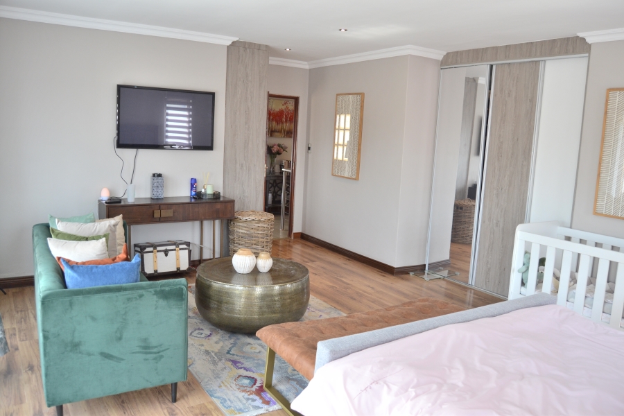 4 Bedroom Property for Sale in Thatchfield Estate Gauteng