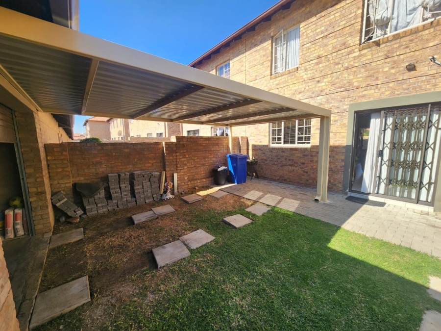 To Let 3 Bedroom Property for Rent in Annlin Gauteng