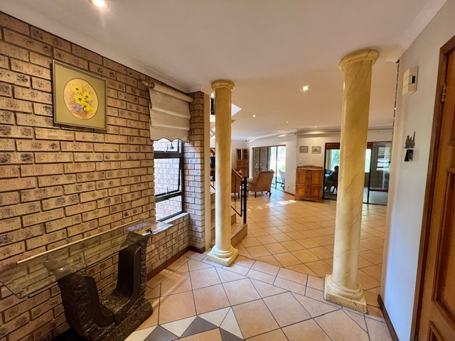 4 Bedroom Property for Sale in Woodhill Estate Gauteng