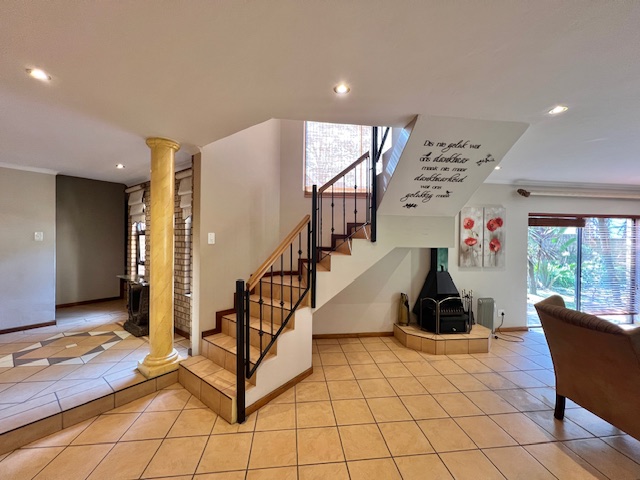 4 Bedroom Property for Sale in Woodhill Estate Gauteng