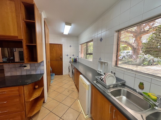 4 Bedroom Property for Sale in Woodhill Estate Gauteng