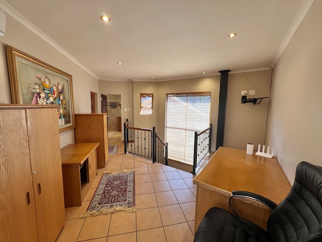 4 Bedroom Property for Sale in Woodhill Estate Gauteng