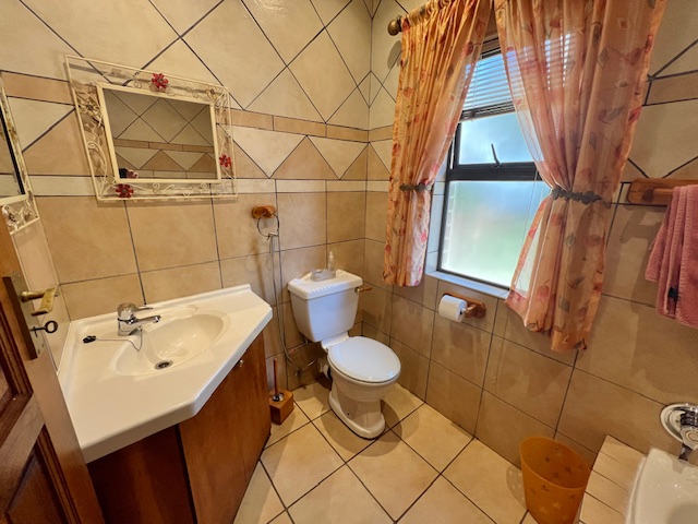 4 Bedroom Property for Sale in Woodhill Estate Gauteng