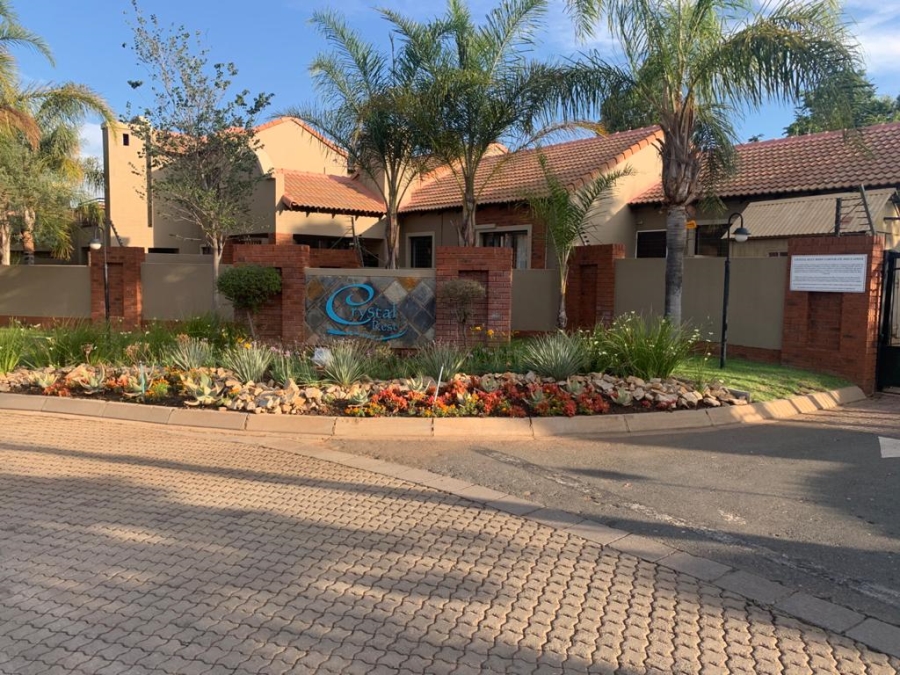 To Let 2 Bedroom Property for Rent in Eco Park Gauteng