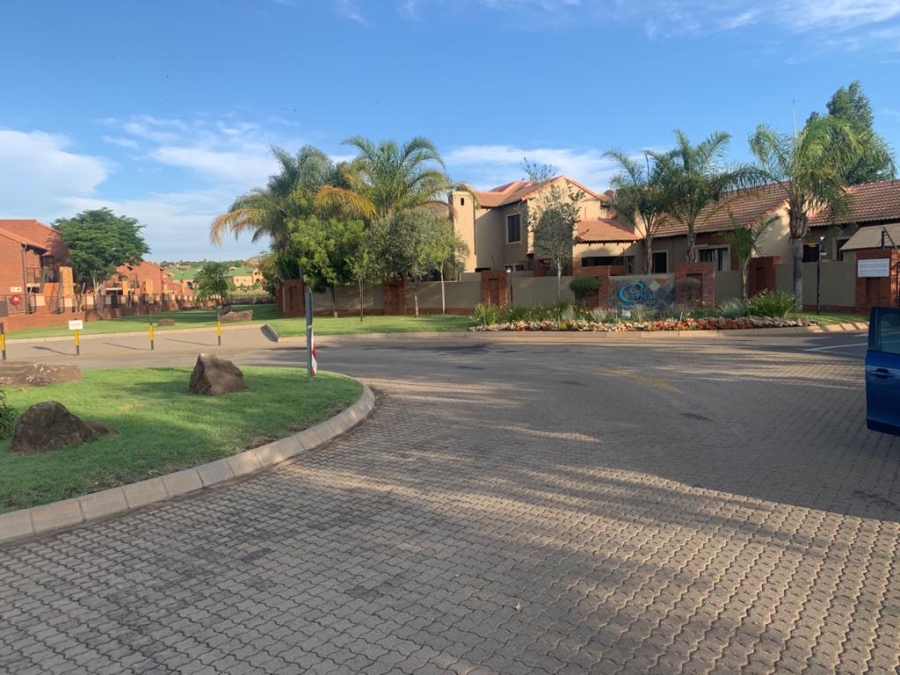 To Let 2 Bedroom Property for Rent in Eco Park Gauteng